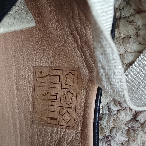 Ron White Nova Metallic Leather Wedge Sneakers size 8.5 - Picture 10 of 14